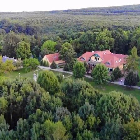 Bed and Breakfast Nagy-Magyarorszag Park Isztimer Екстер'єр фото