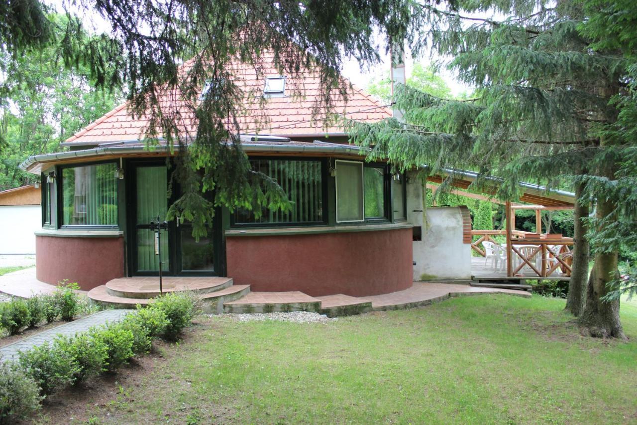 Bed and Breakfast Nagy-Magyarorszag Park Isztimer Екстер'єр фото