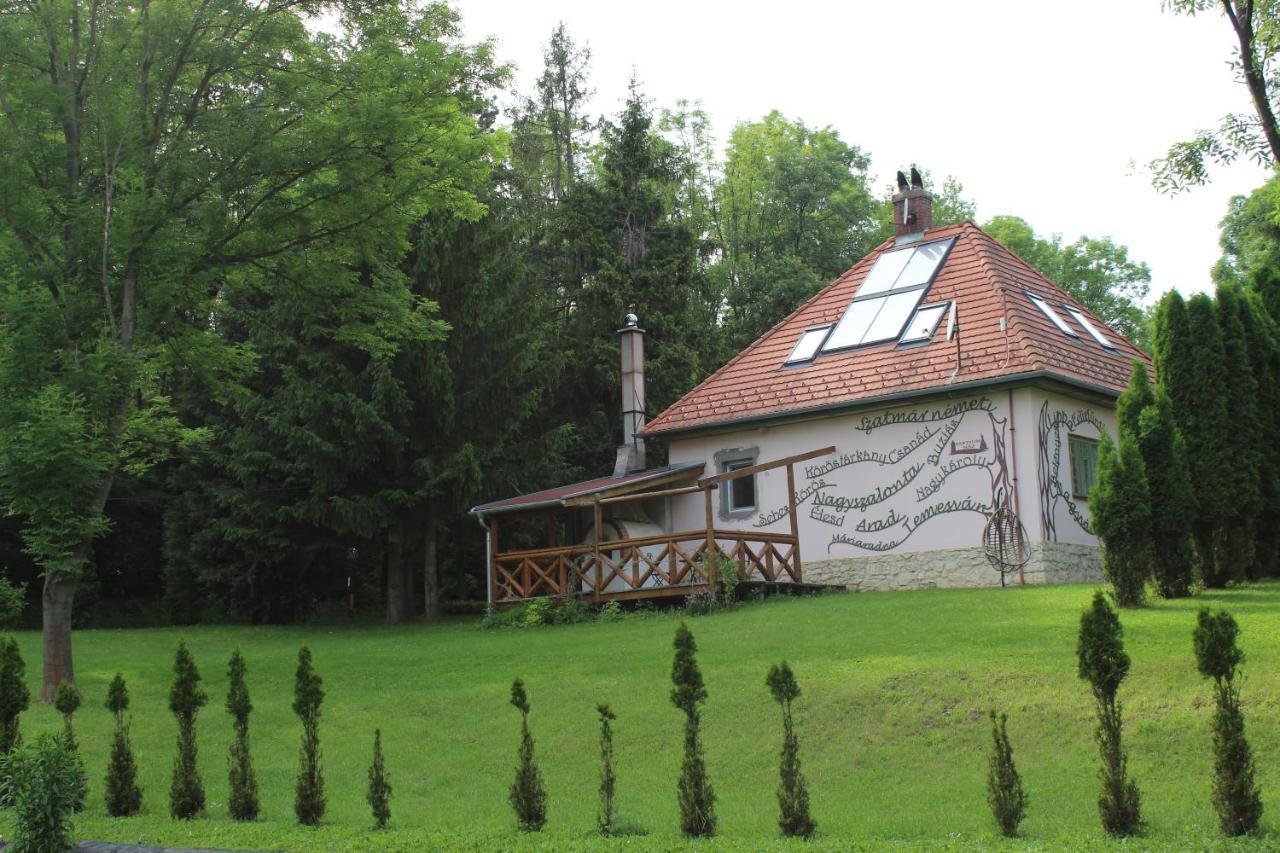 Bed and Breakfast Nagy-Magyarorszag Park Isztimer Екстер'єр фото